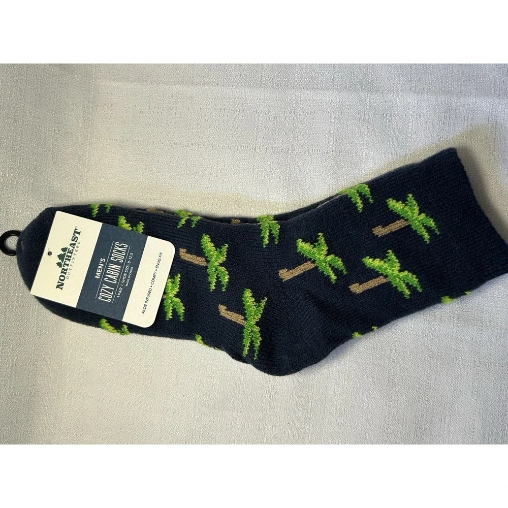 Northeast Outfitters Cozy Cabin Socks Palm Trees‎ Aloe Infused Mens 8-12.5